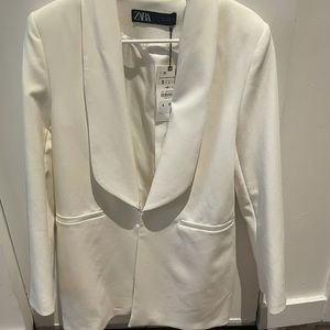 Zara white oversized blazer. Size S. NWT.